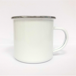 Photo d'un mug incassable blanc.